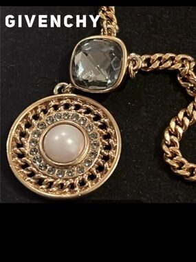 Rare Vintage stunning 
Givenchy Gold Necklace Pearl + Crystal 
Signed Designer